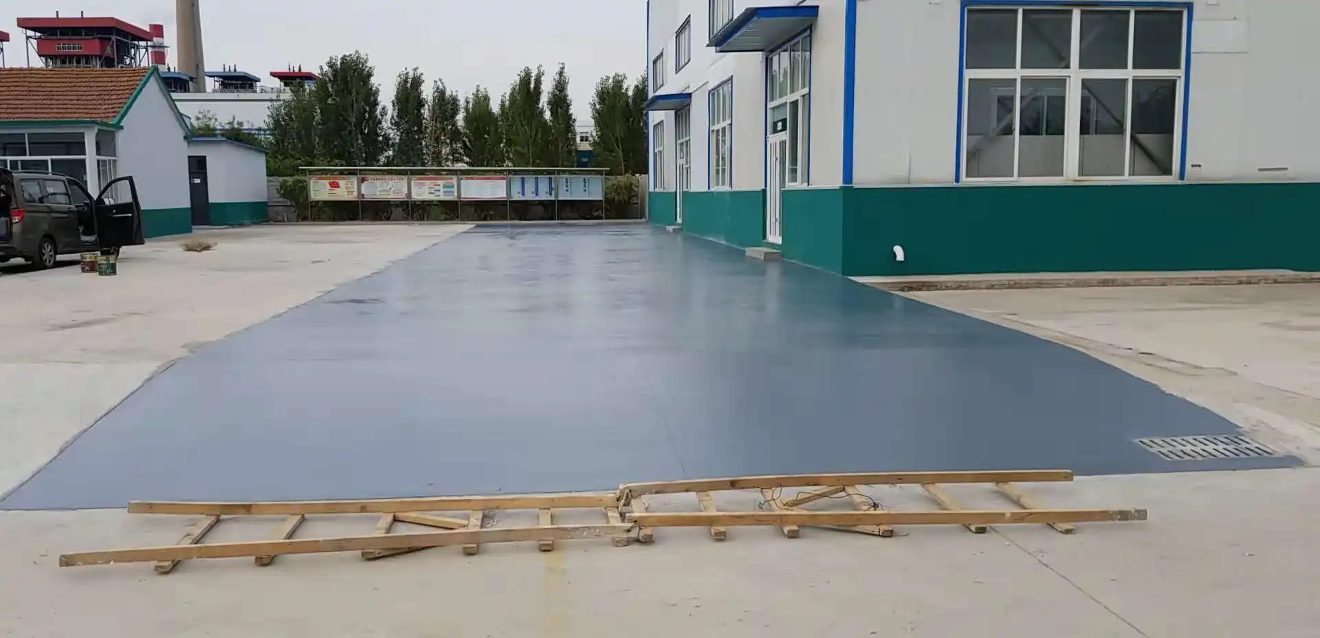 屯昌车间厂房地坪漆修补翻新